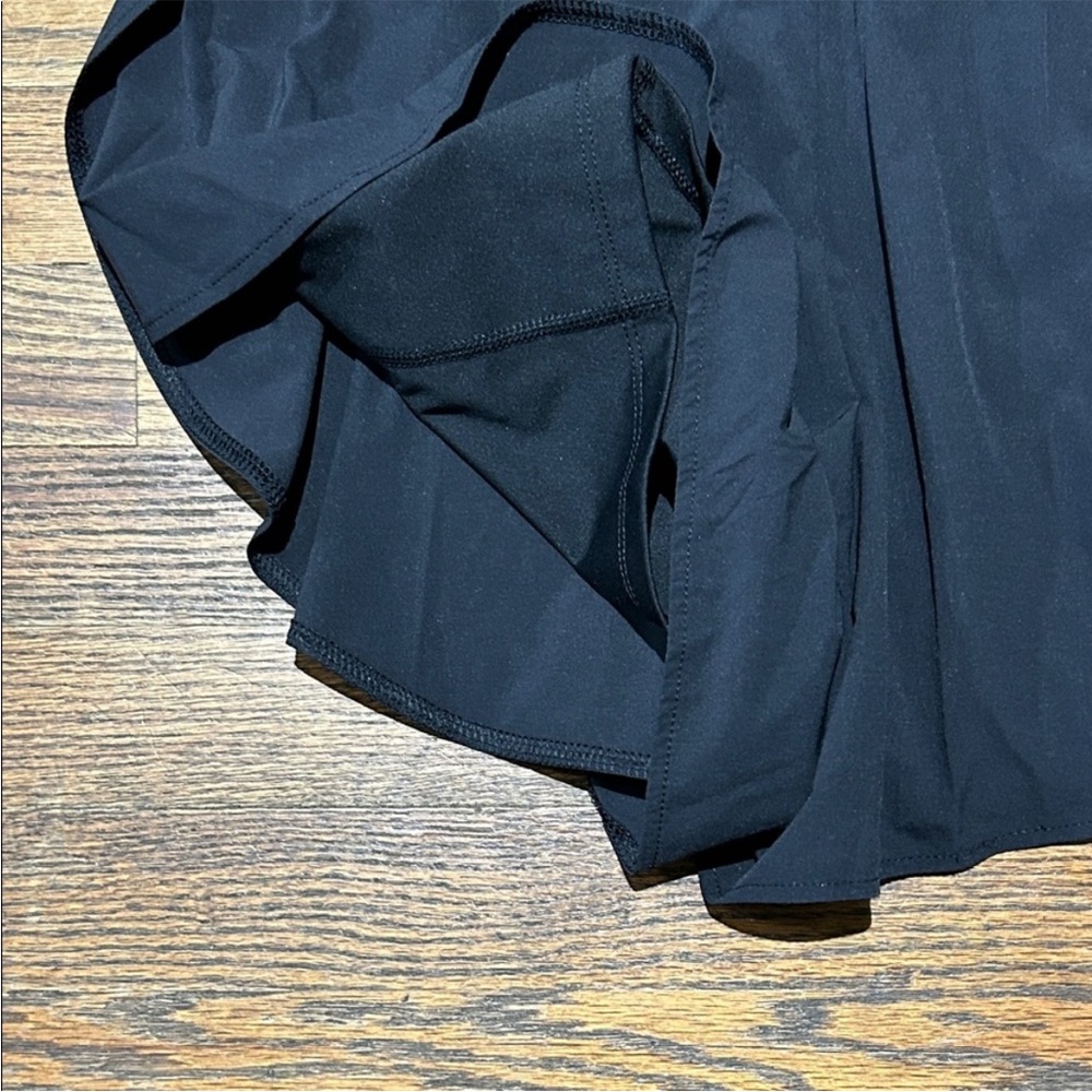 New Women's Black Shorts - Picture 3 of 3